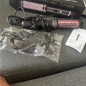 Pink and Black Styling Comb